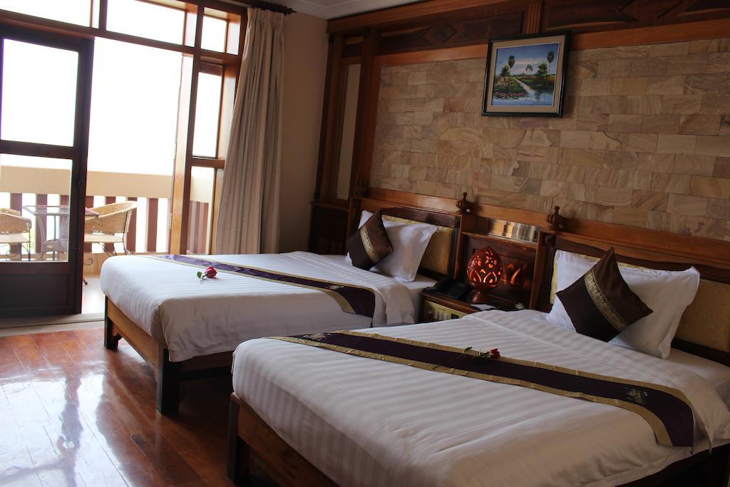 Blue River Hotel Phnom Penh Eksteriør billede