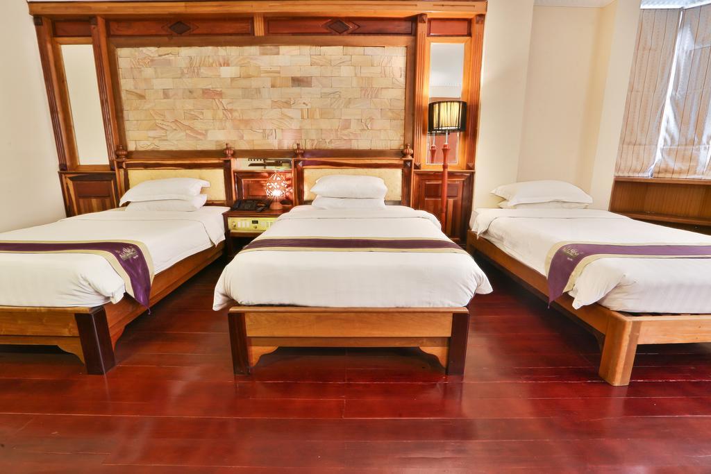 Blue River Hotel Phnom Penh Eksteriør billede