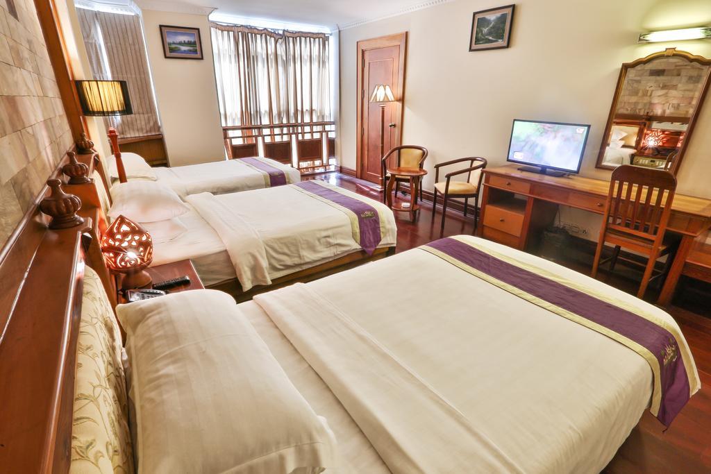 Blue River Hotel Phnom Penh Eksteriør billede