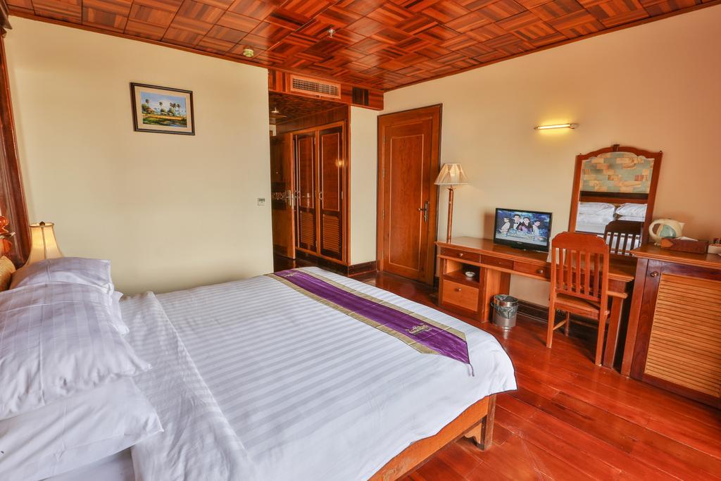 Blue River Hotel Phnom Penh Eksteriør billede