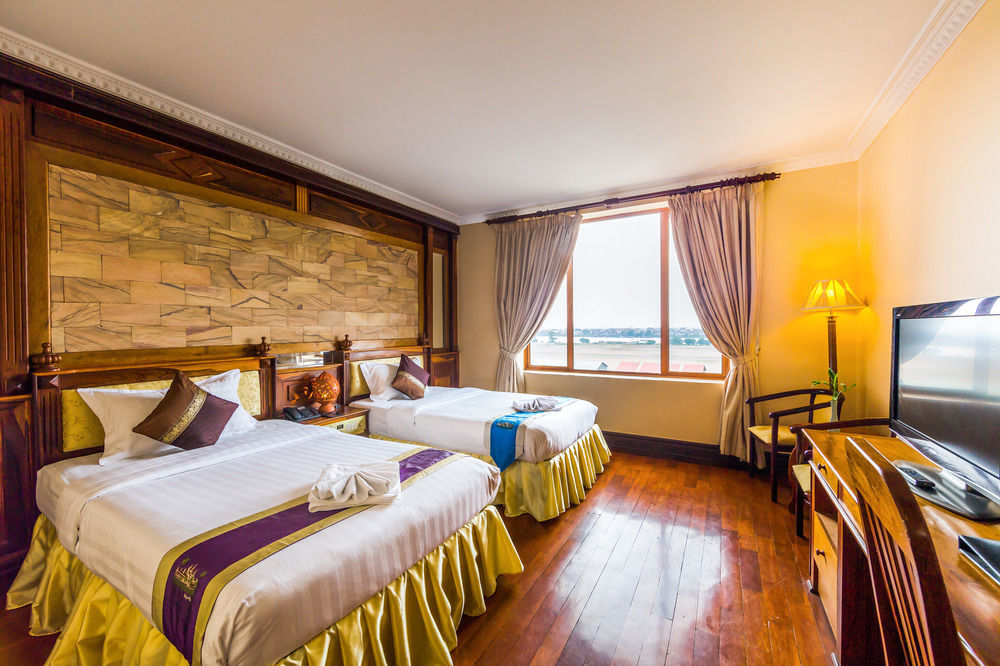 Blue River Hotel Phnom Penh Eksteriør billede