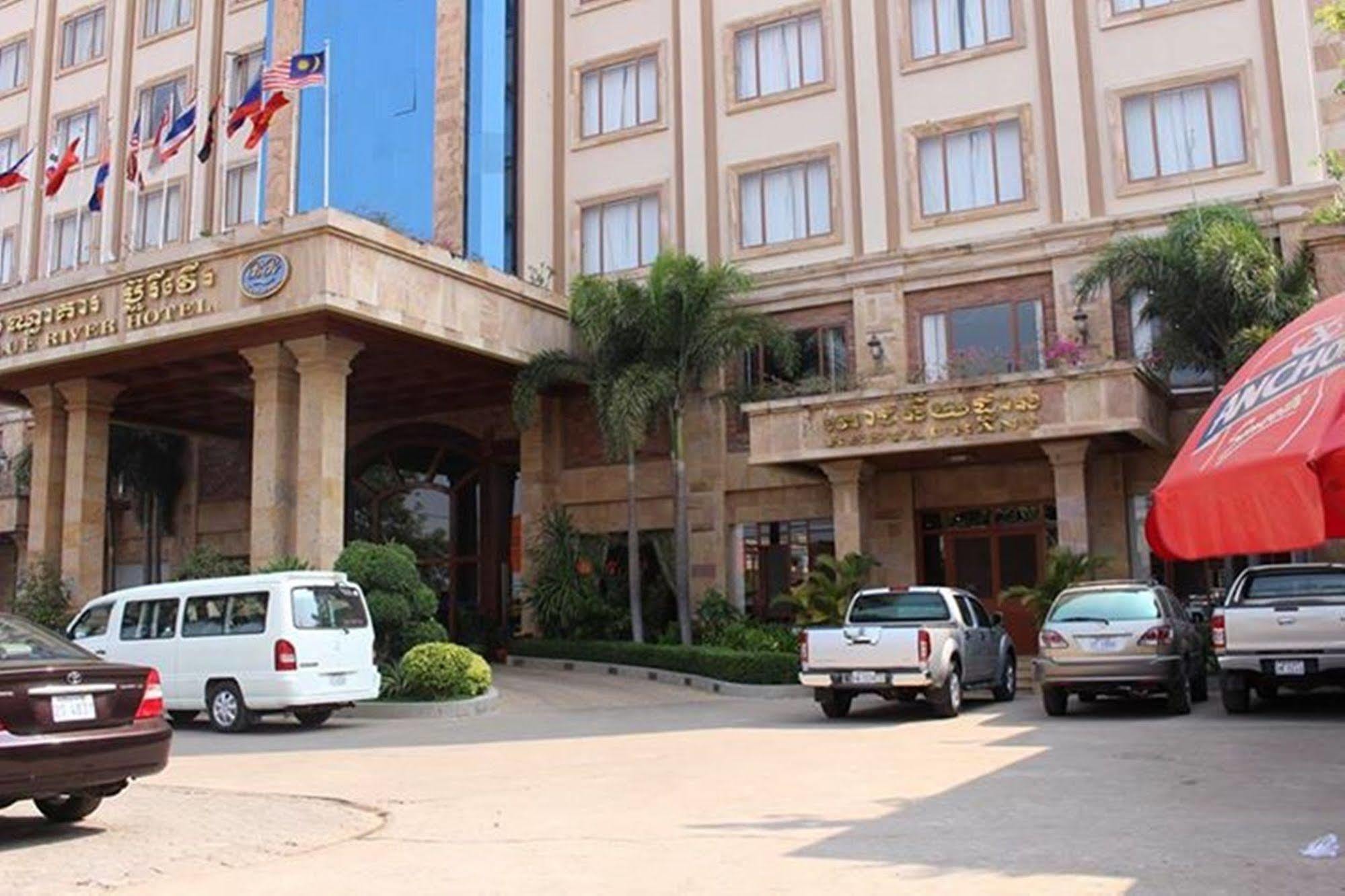 Blue River Hotel Phnom Penh Eksteriør billede